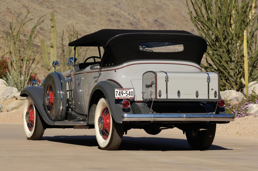  Cadillac Series 452 V16 Sport Phaeton 1930 года  (фото 2 из 3)